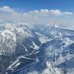 Flugwegposition um 13:53:29: Aufgenommen in der Nähe von 23041 Livigno, Sondrio, Italien in 3680 Meter